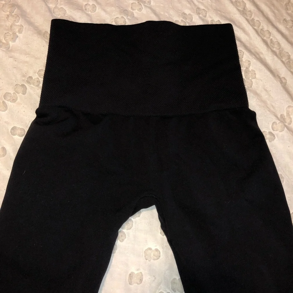NWOT! Assets by Spanx! Full length, high rise leggings - Picture 5 of 5